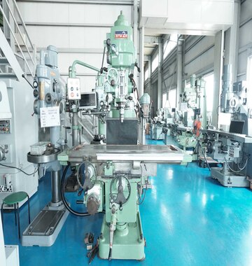 okuma-howa-stm-2r-ram-type-milling-machine-tmt-109-1.jpg